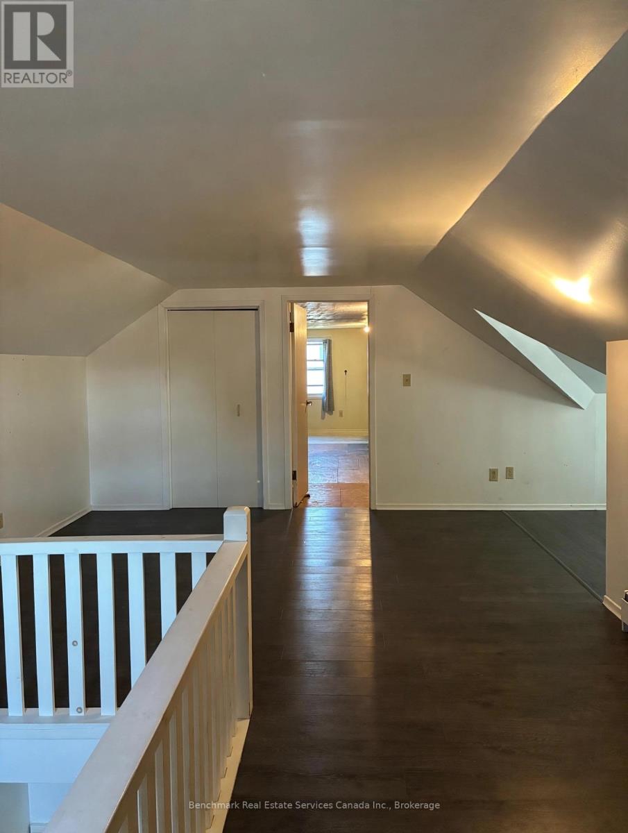 56 Sanders Street E Property Photo 16