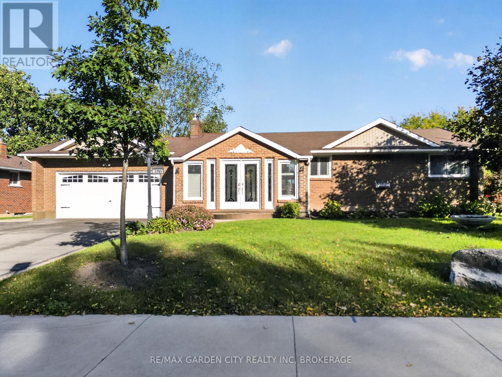 3785 Nineteenth Street Property Photo 1