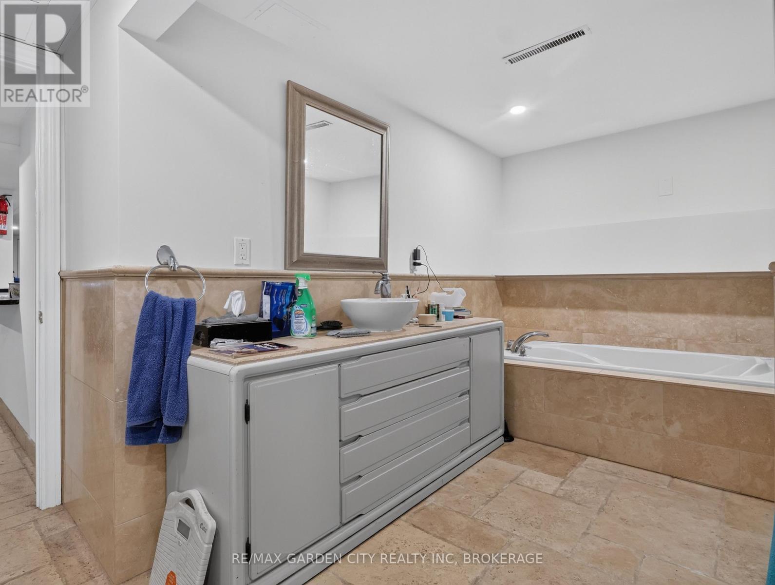 3785 Nineteenth Street Property Photo 36