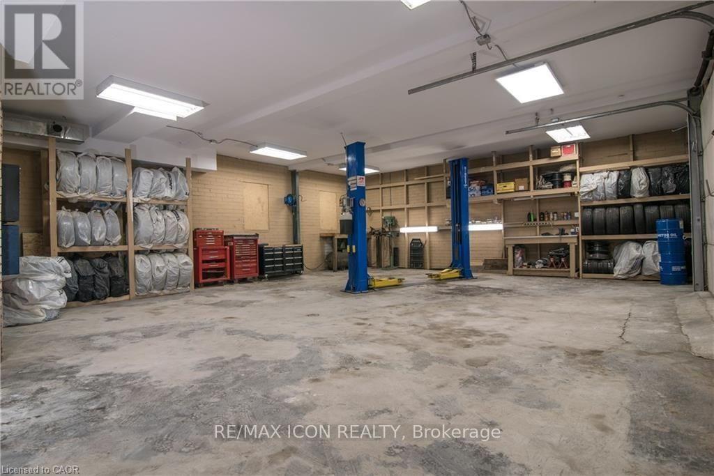 227 Louisa Street Property Photo 7