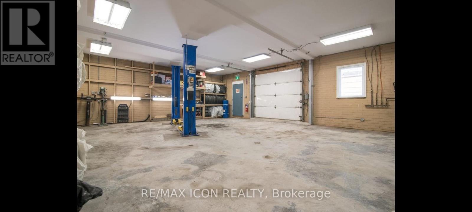227 Louisa Street Property Photo 8