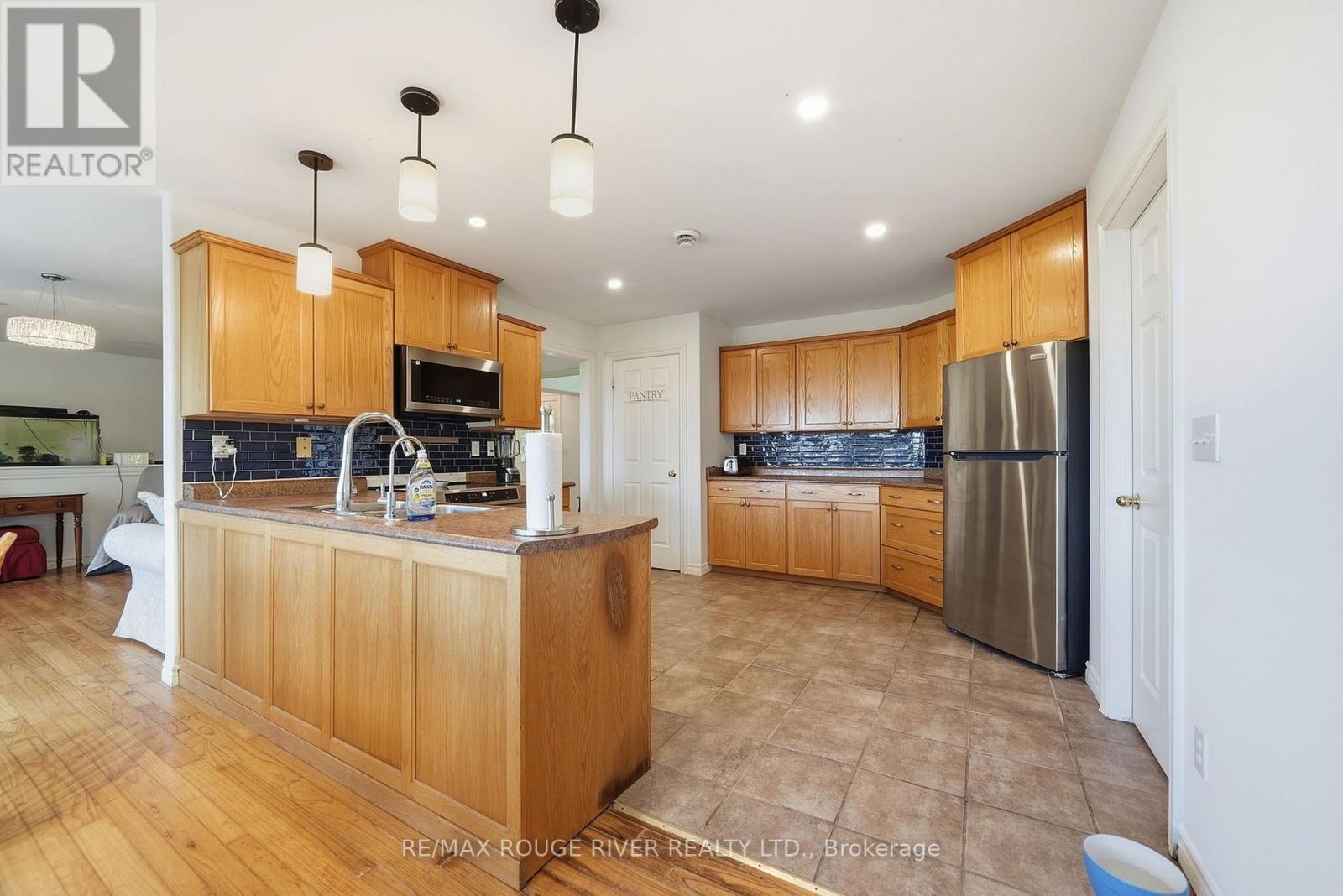 1a - 7276 County Road 18 Property Photo 12