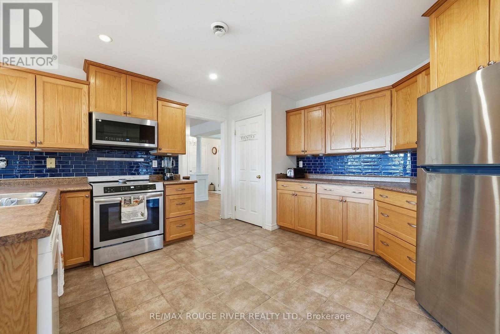 1a - 7276 County Road 18 Property Photo 13