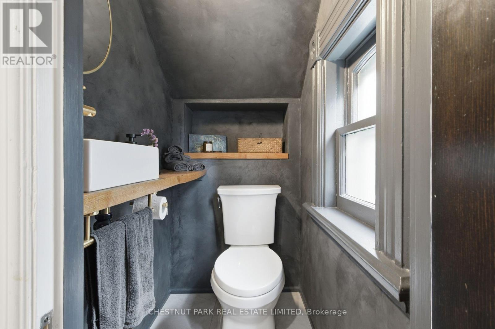 18 Hawarden Avenue Property Photo 18