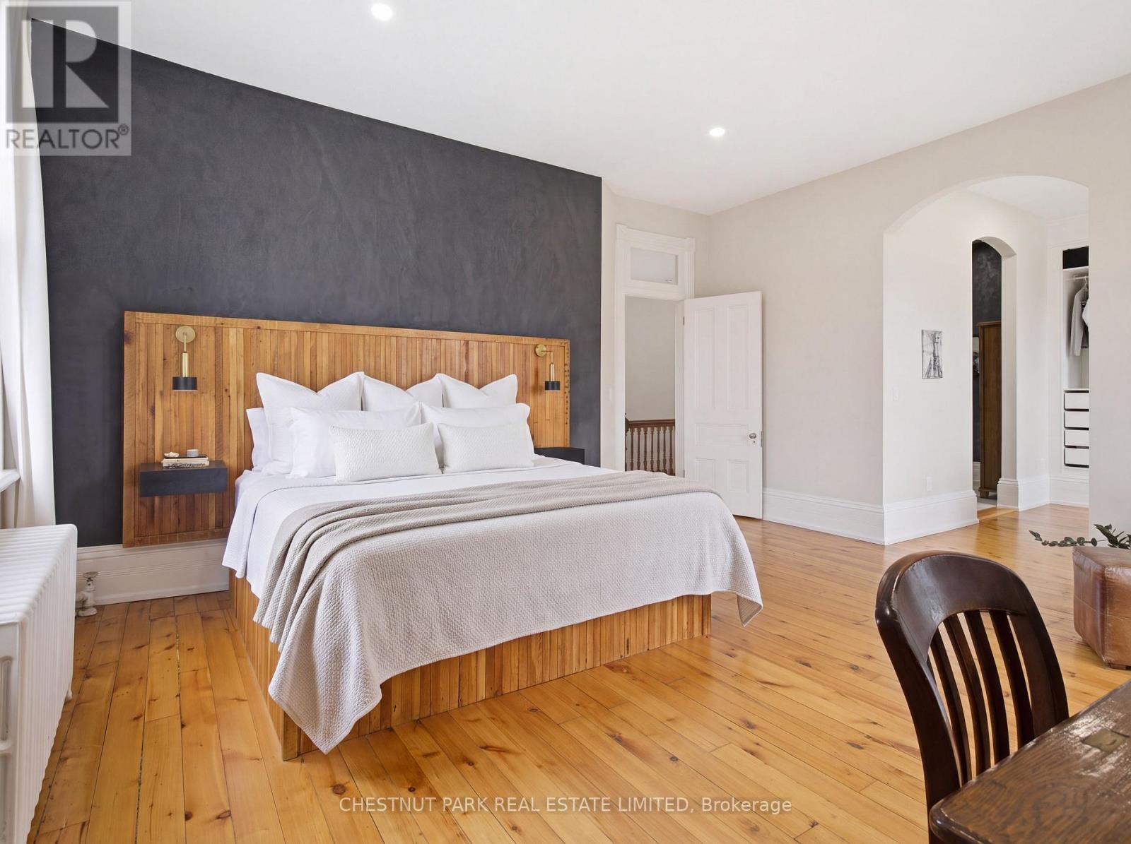 18 Hawarden Avenue Property Photo 20