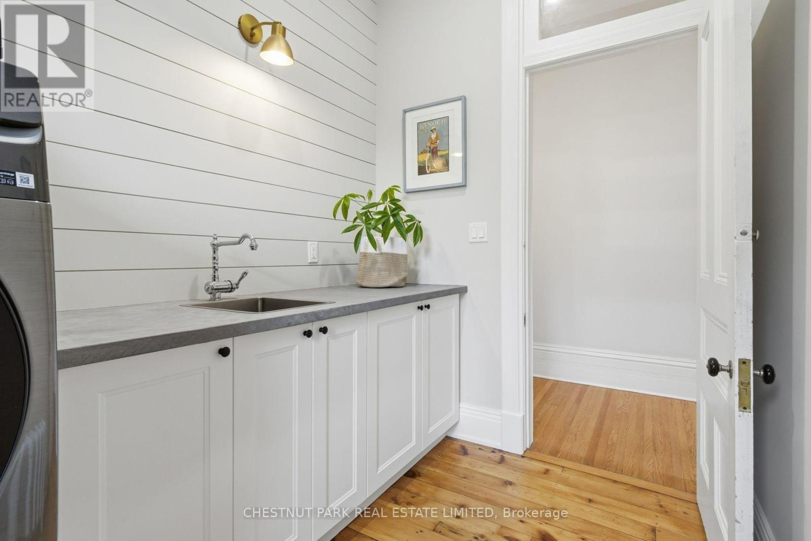 18 Hawarden Avenue Property Photo 31