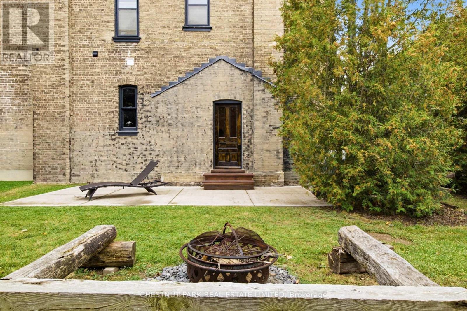 18 Hawarden Avenue Property Photo 45