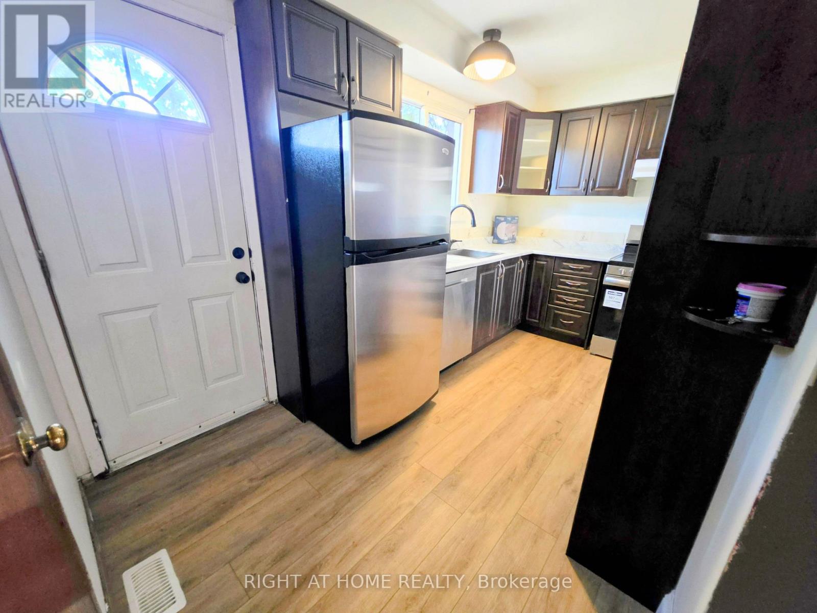 68 Riverdale Drive Property Photo 2