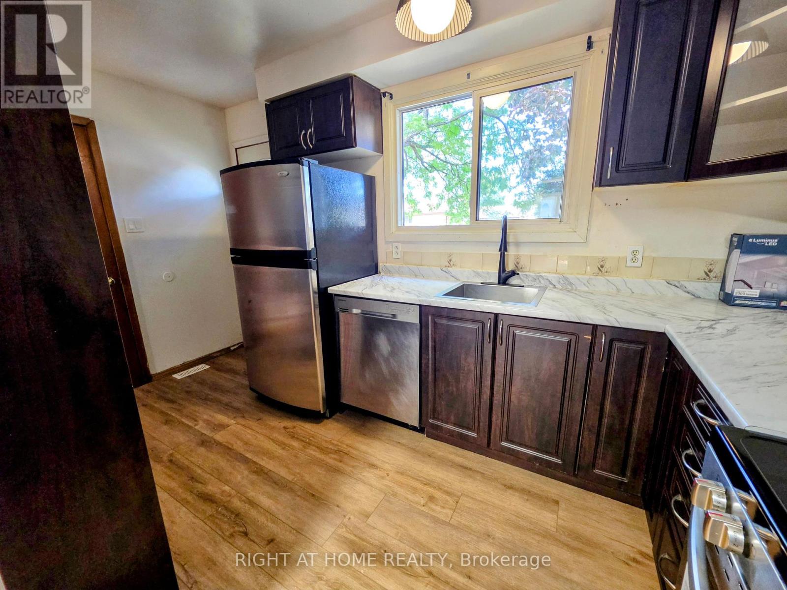 68 Riverdale Drive Property Photo 4