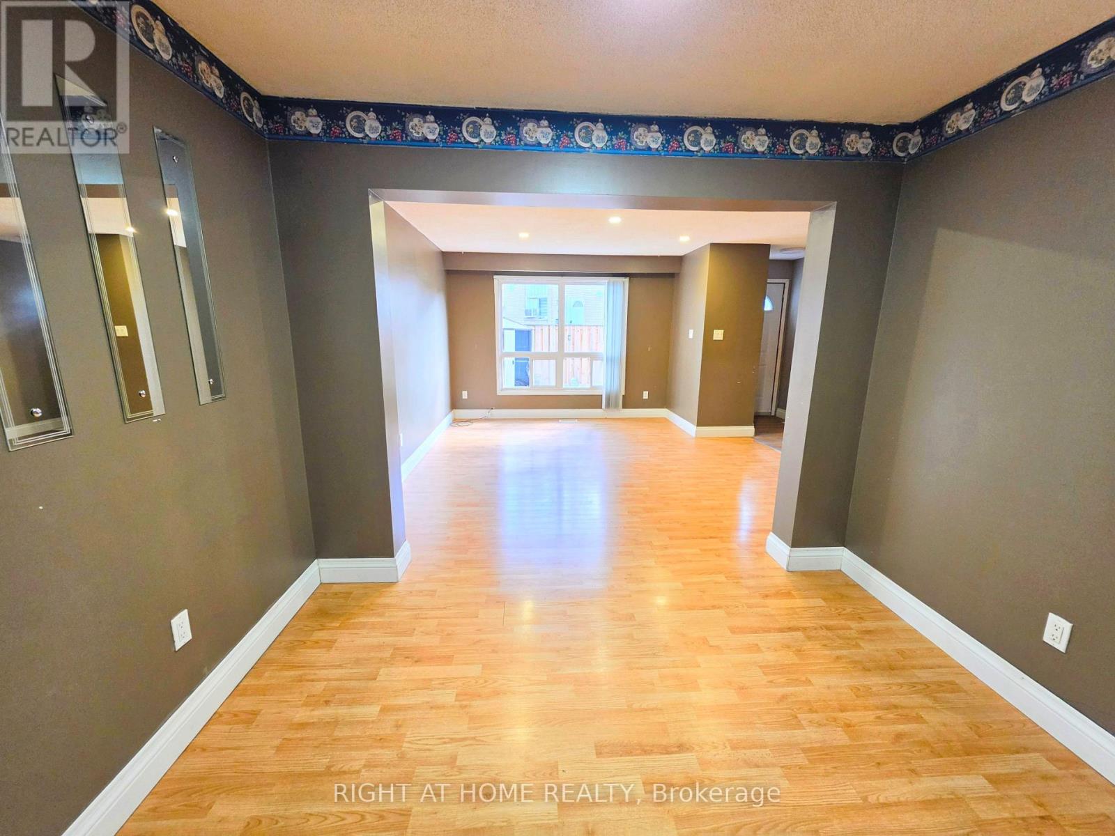 68 Riverdale Drive Property Photo 6