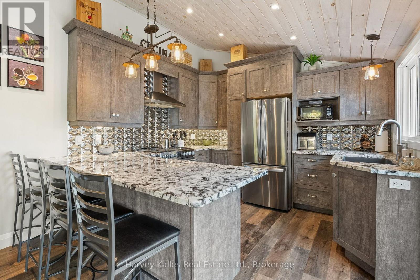 102 Lynx Drive Property Photo 13
