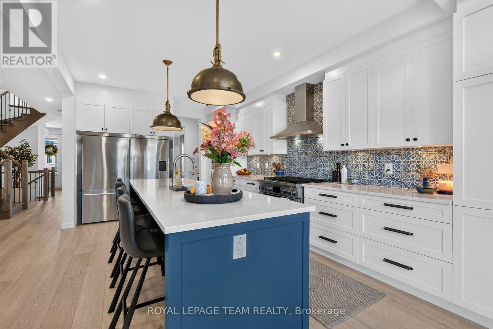 719 Coast Circle Property Photo 16
