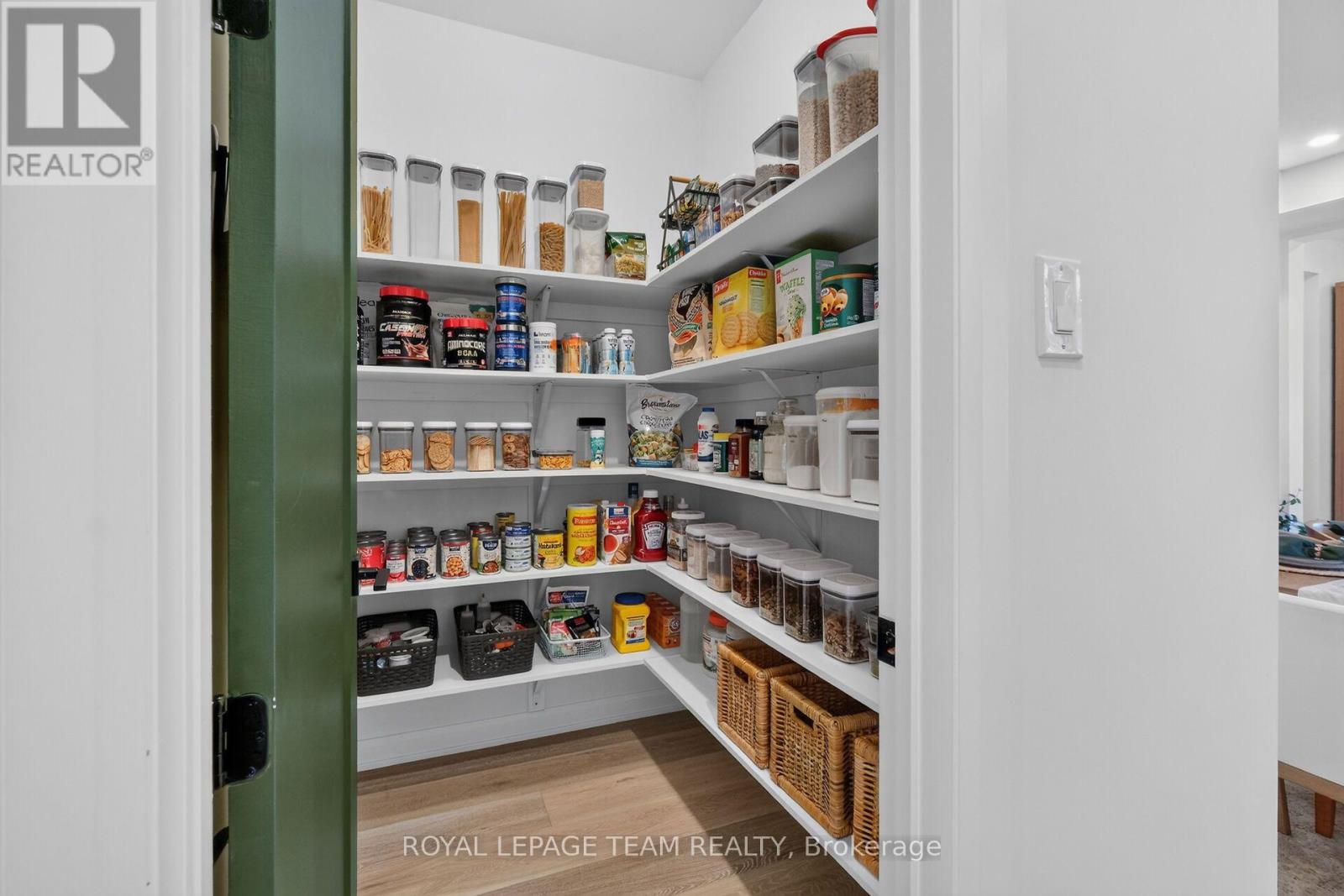 719 Coast Circle Property Photo 17