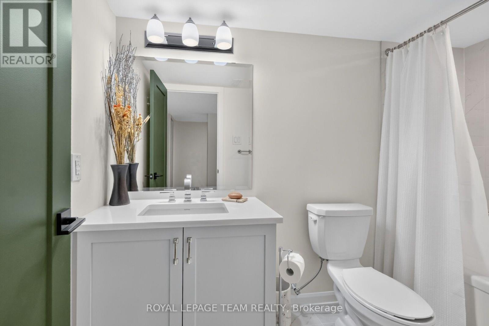 719 Coast Circle Property Photo 37