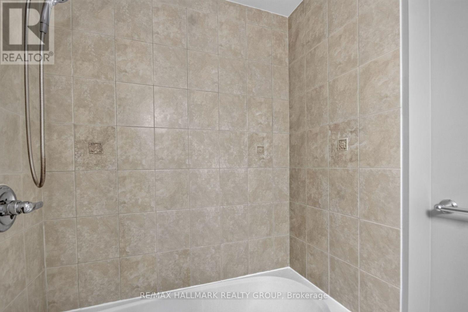 580a Chapman Mills Drive Property Photo 34