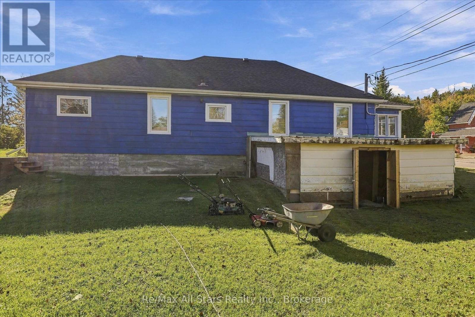 4982 Monck Road Property Photo 35