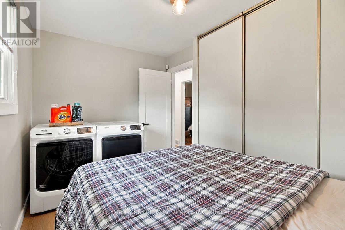 4564 East Road E Property Photo 27
