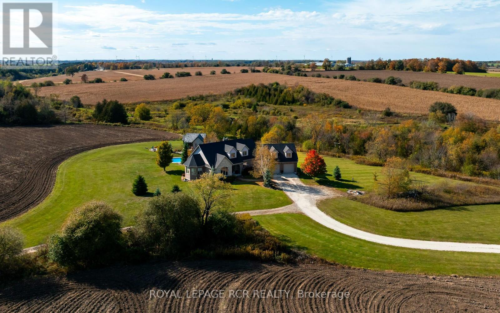 293138 8th Line Property Photo 1