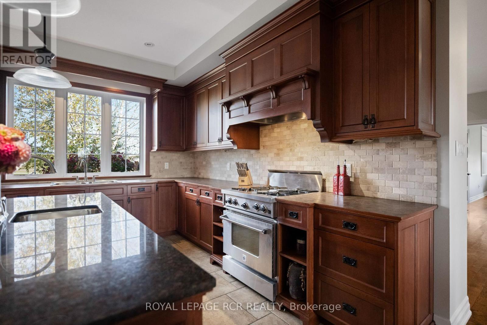 293138 8th Line Property Photo 12