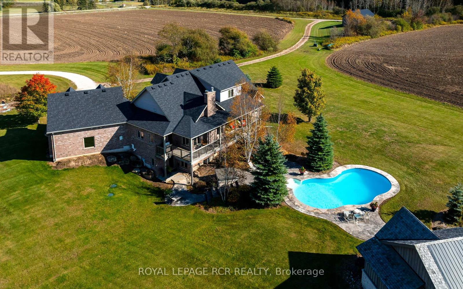 293138 8th Line Property Photo 31