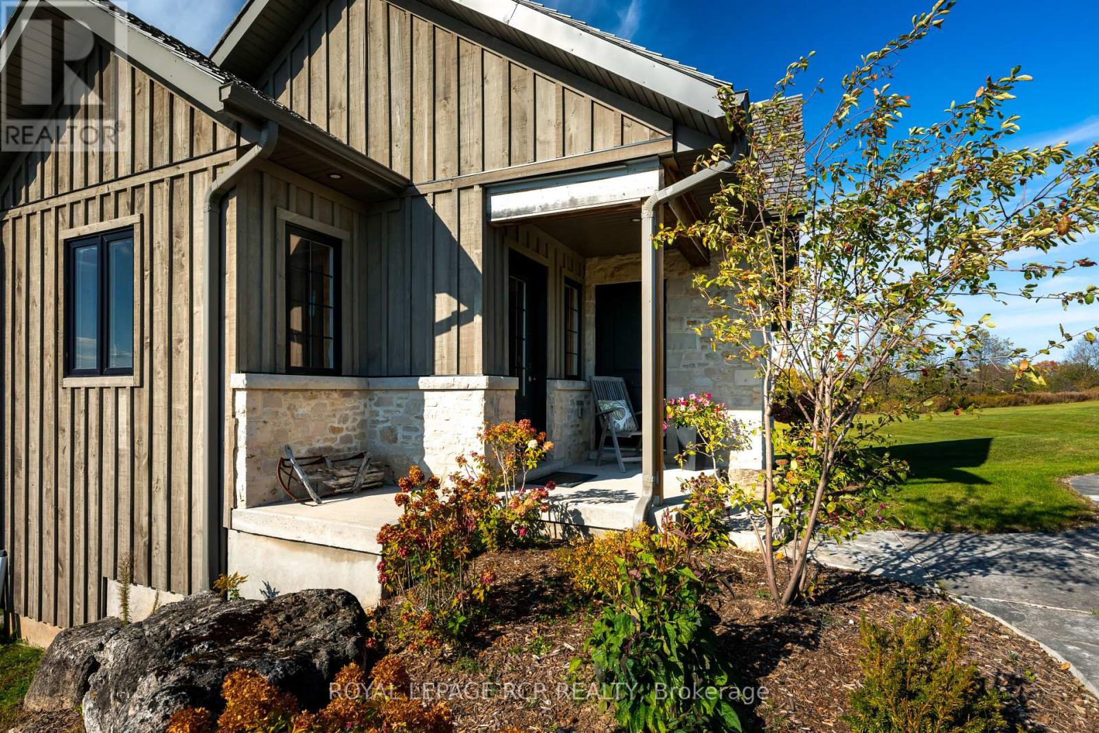 293138 8th Line Property Photo 38