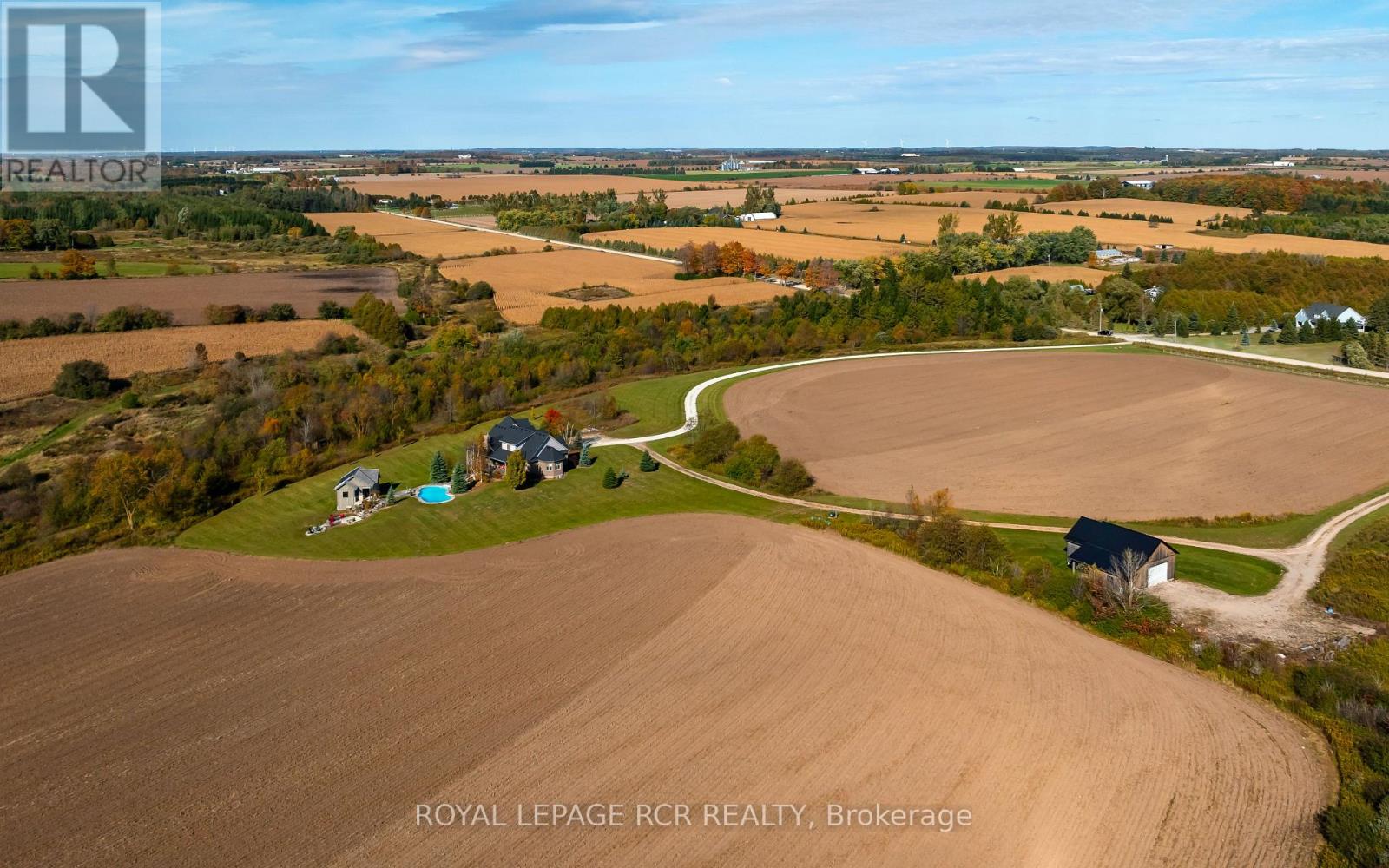 293138 8th Line Property Photo 43