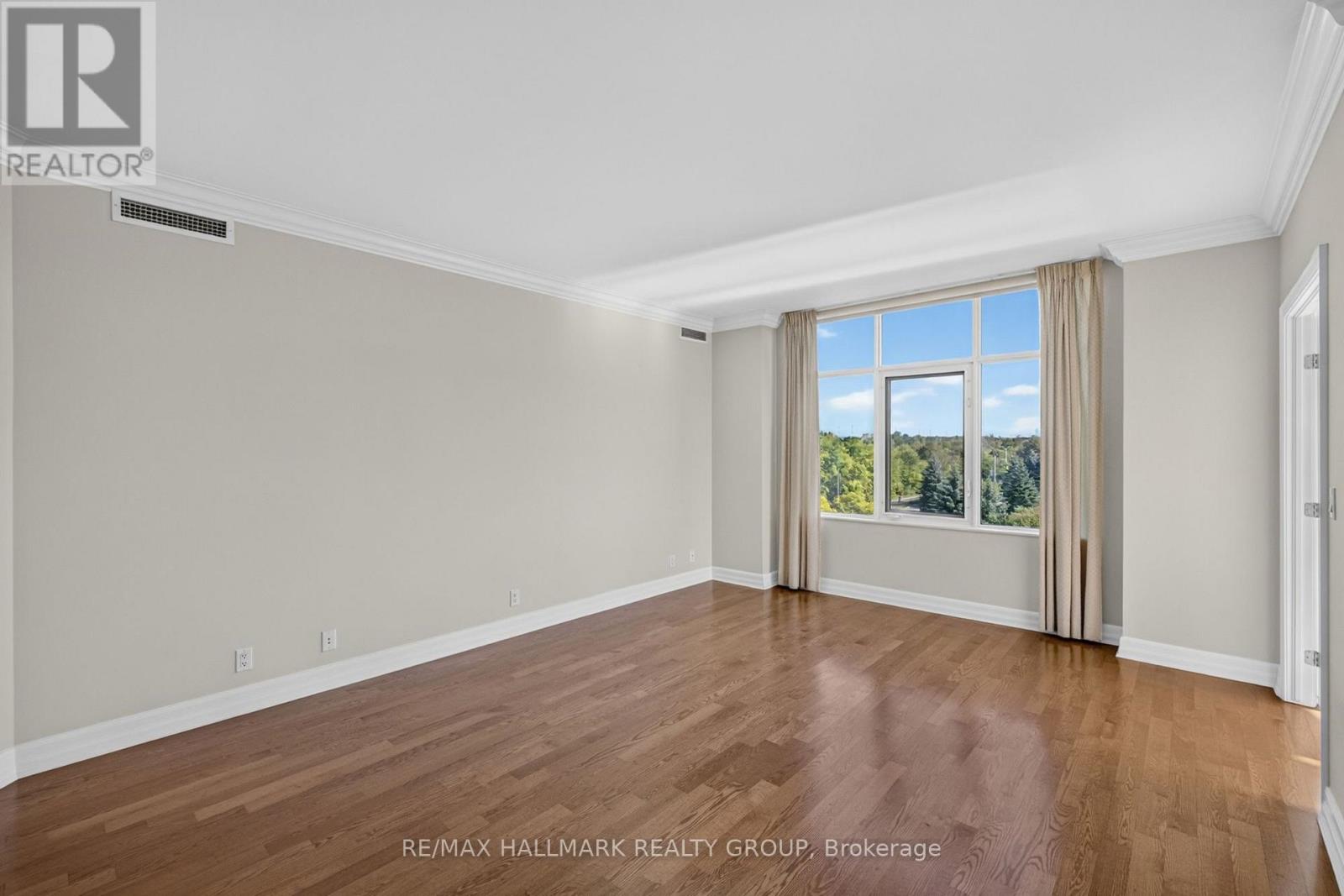 607 - 3590 Rivergate Way Property Photo 6