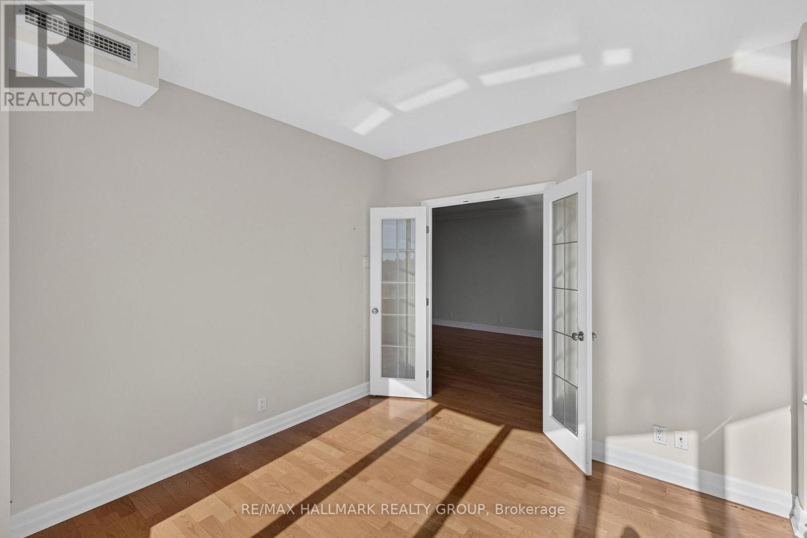 607 - 3590 Rivergate Way Property Photo 10