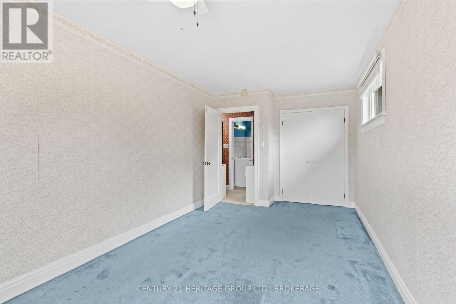 187 College Street Property Photo 31