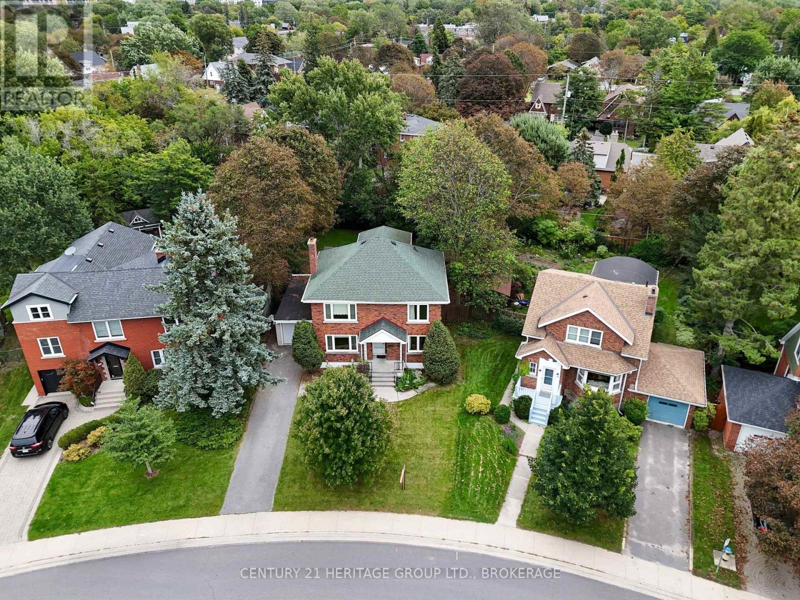 187 College Street Property Photo 48