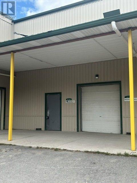 #7 - 910 High Street Property Photo 1
