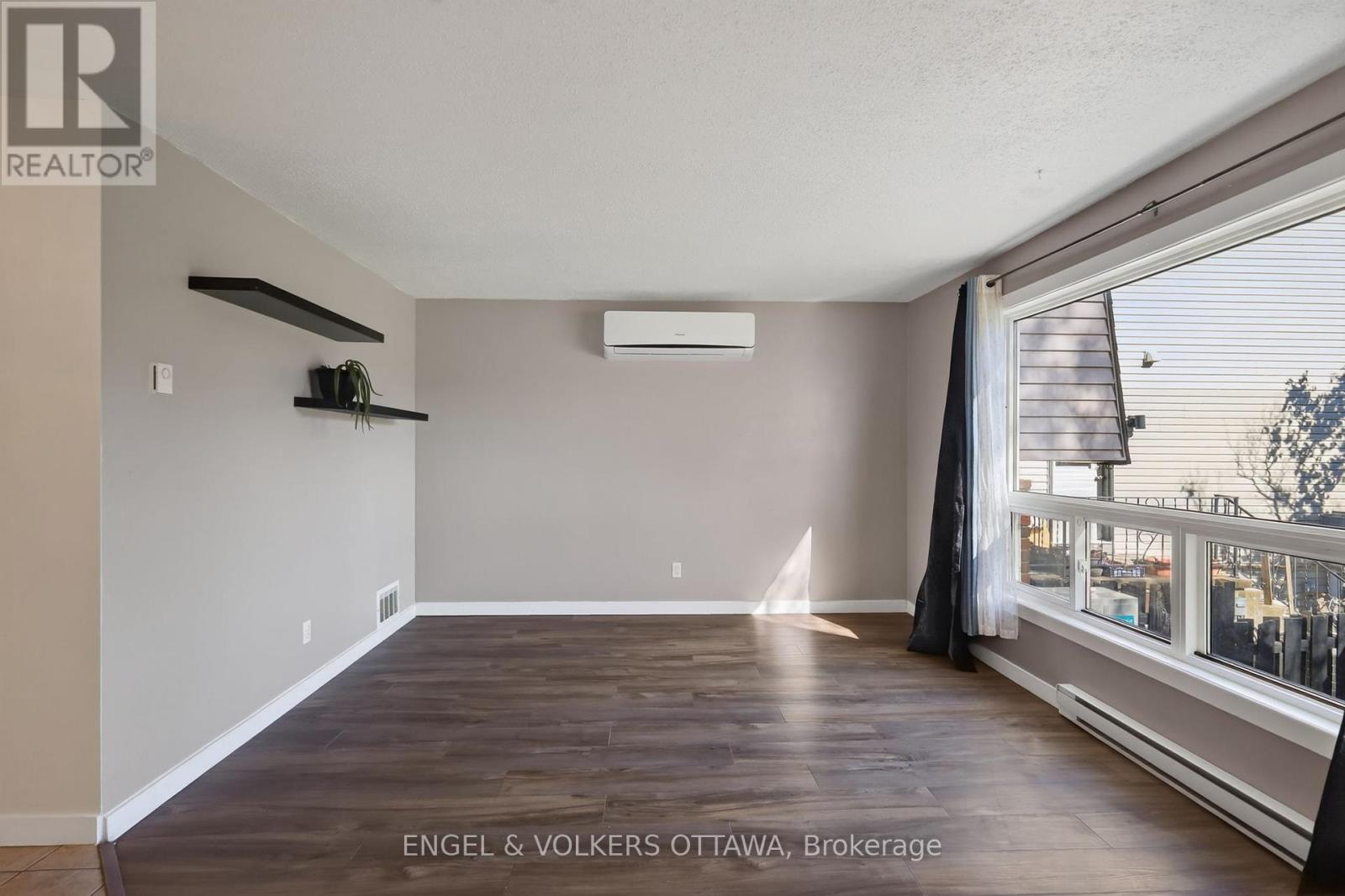 B - 29 Woodvale Green Drive Property Photo 13