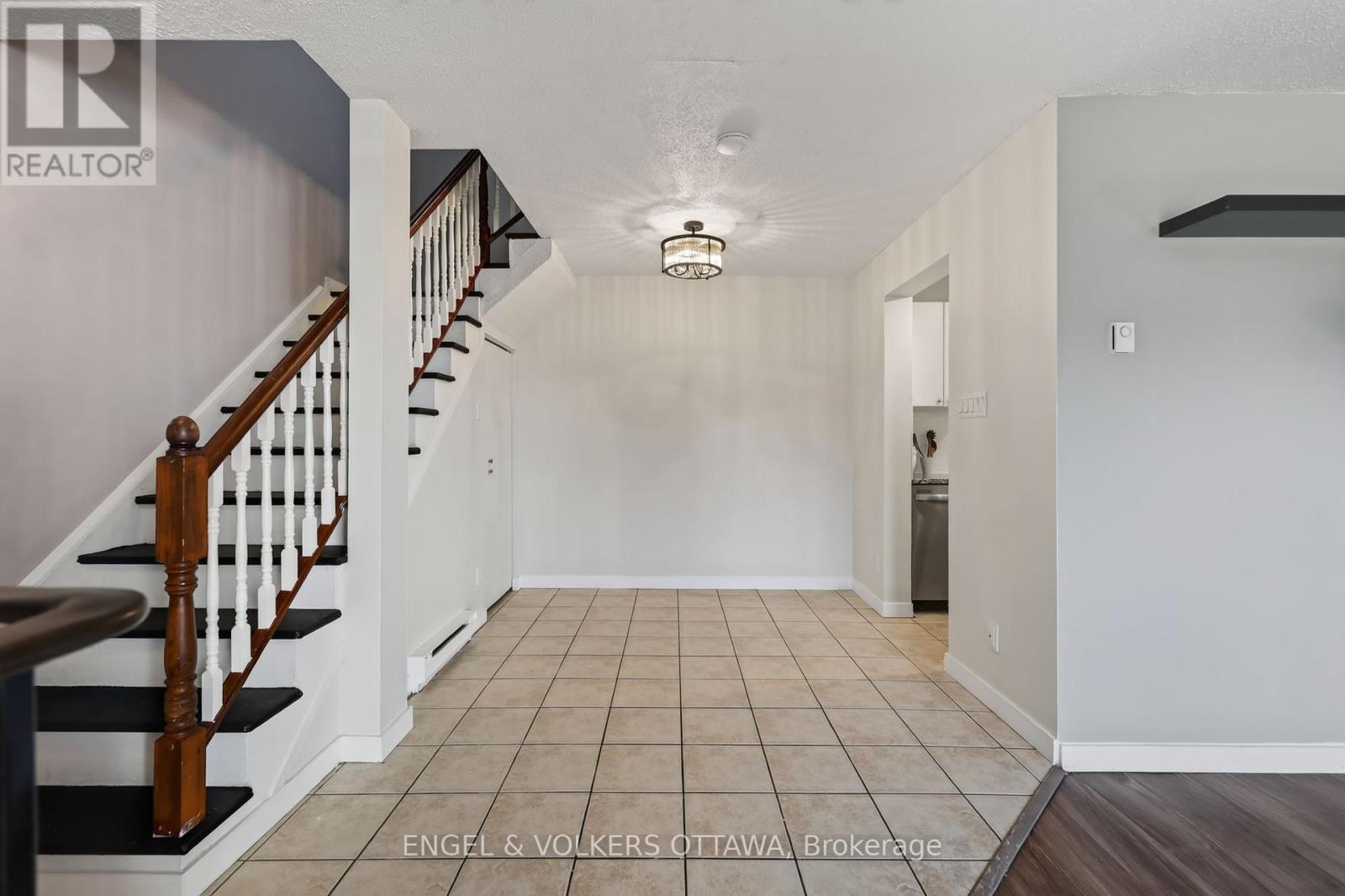 B - 29 Woodvale Green Drive Property Photo 14