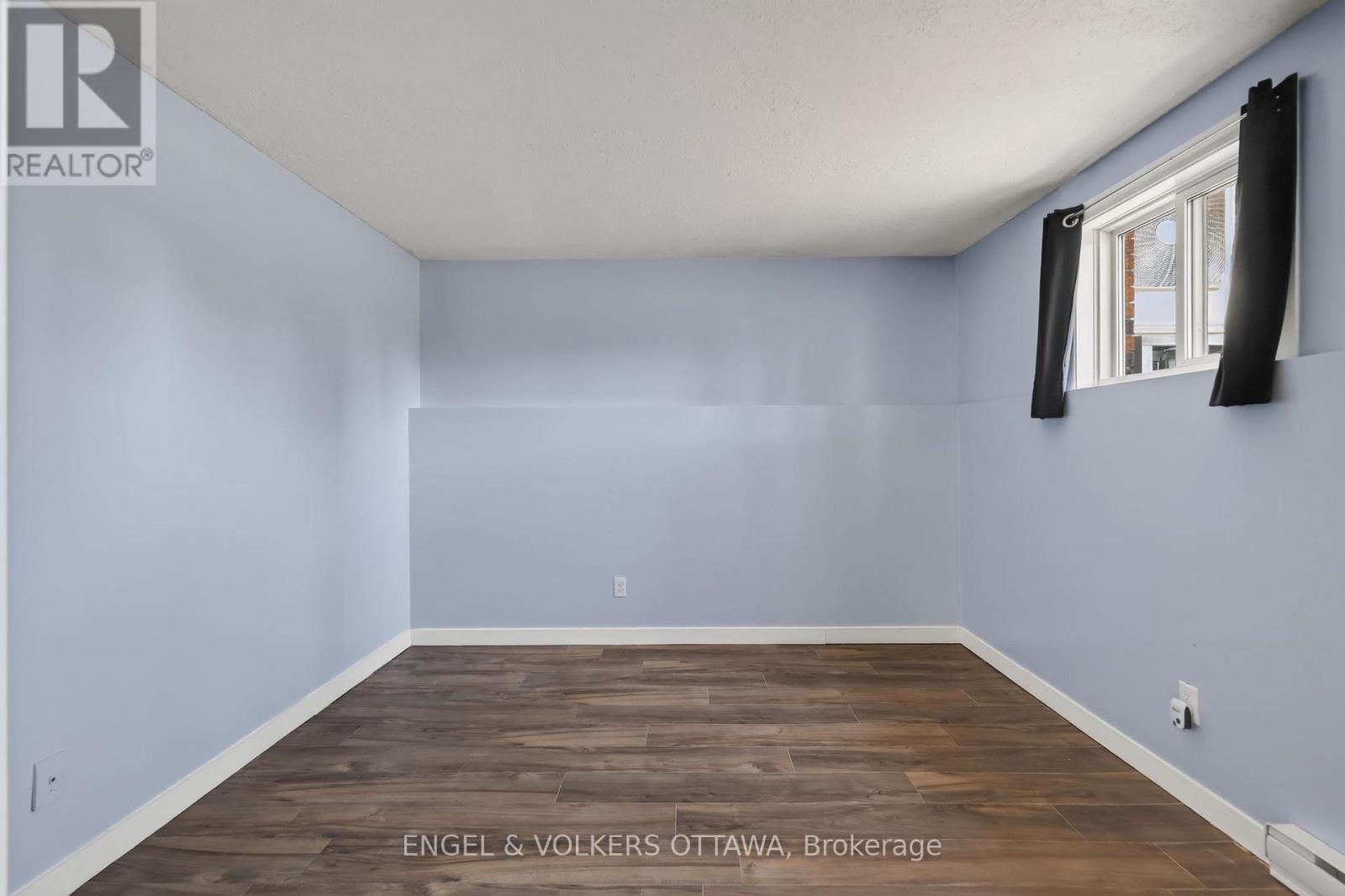 B - 29 Woodvale Green Drive Property Photo 29