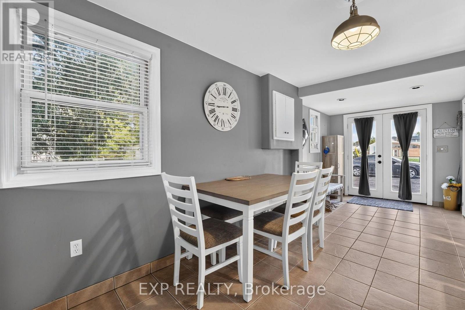 6063 Cadham Street Property Photo 10