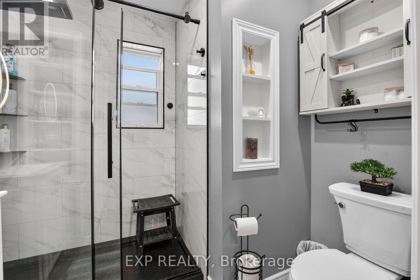 6063 Cadham Street Property Photo 20