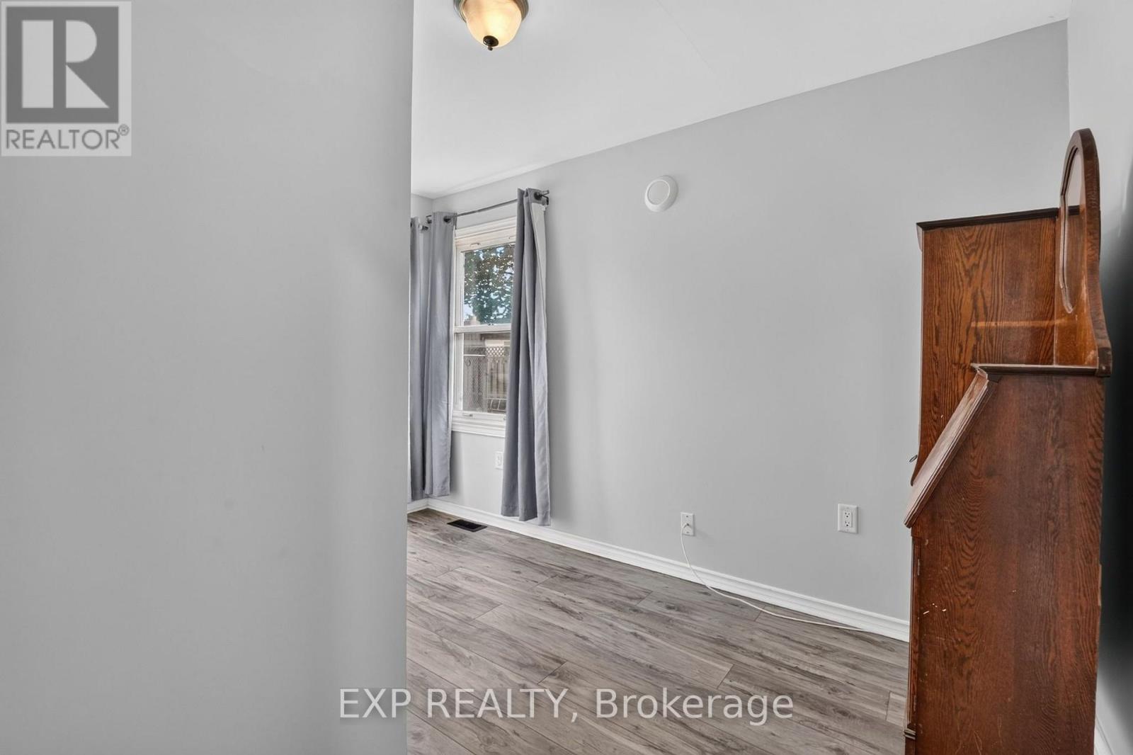 6063 Cadham Street Property Photo 22