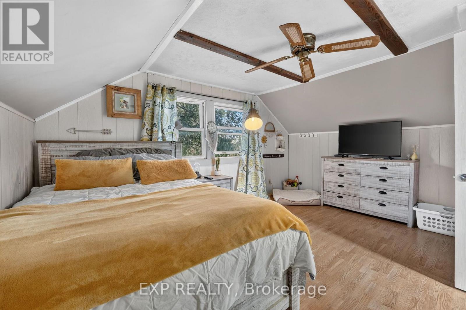 6063 Cadham Street Property Photo 33