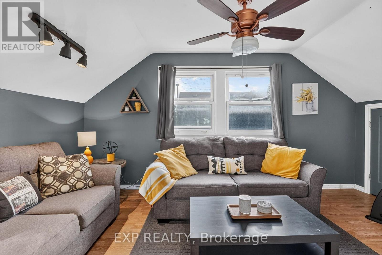 6063 Cadham Street Property Photo 34