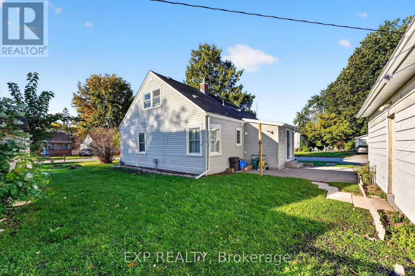 6063 Cadham Street Property Photo 41