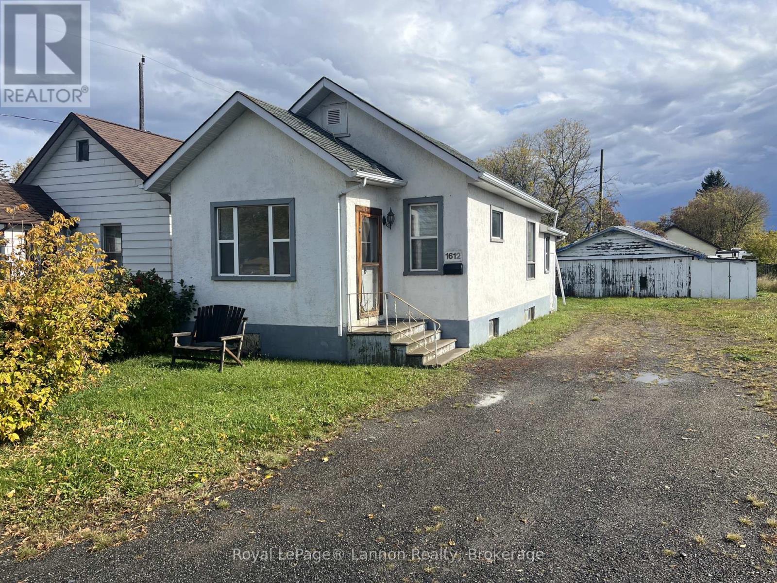 1612 Crawford Avenue Property Photo 1