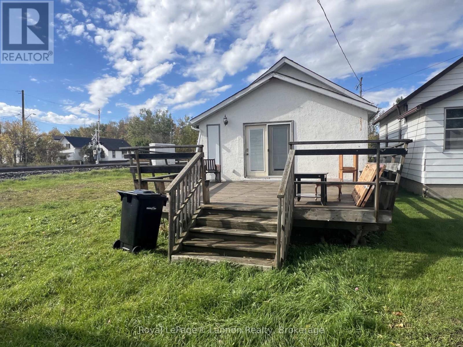 1612 Crawford Avenue Property Photo 4