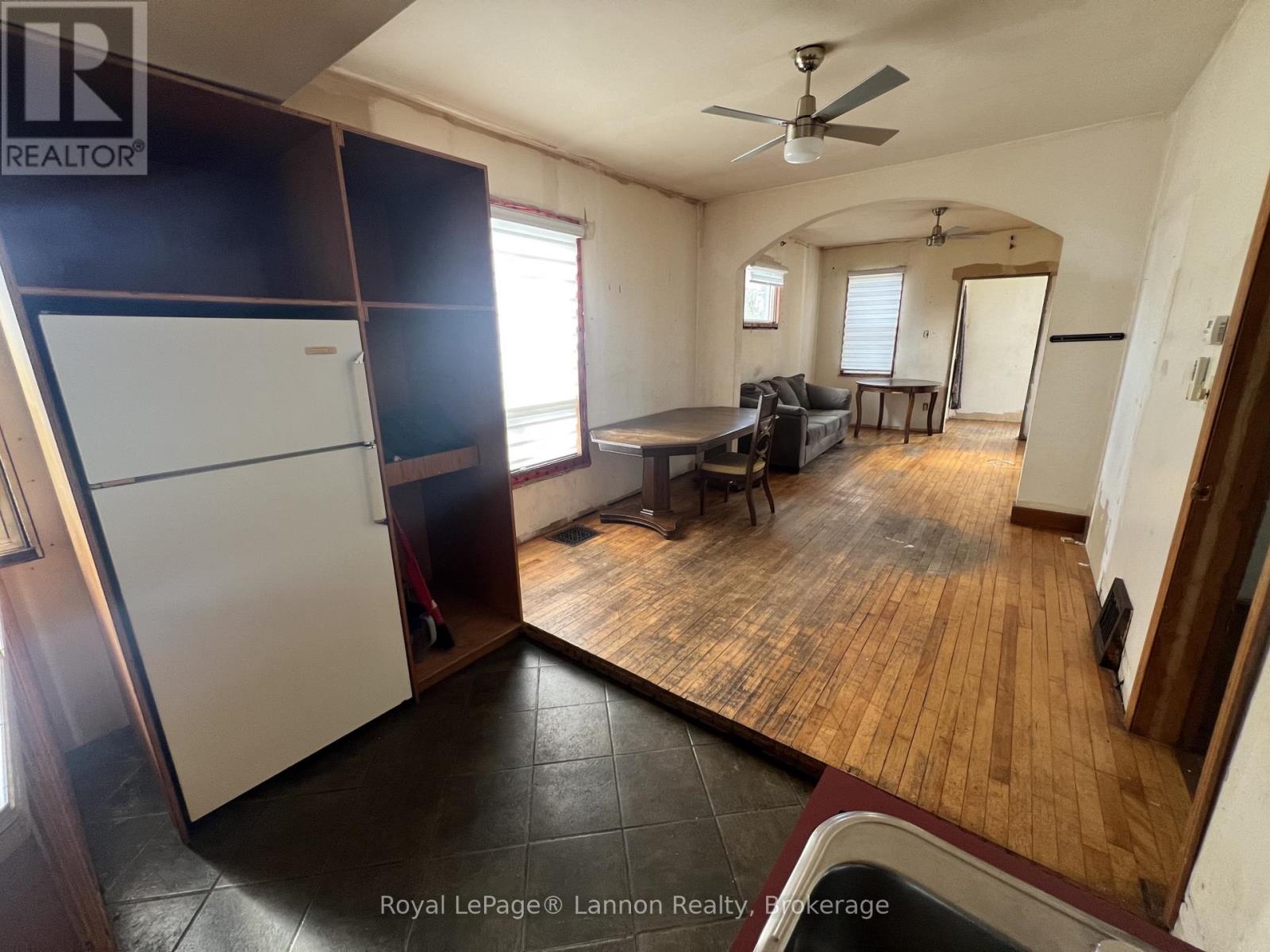 1612 Crawford Avenue Property Photo 11