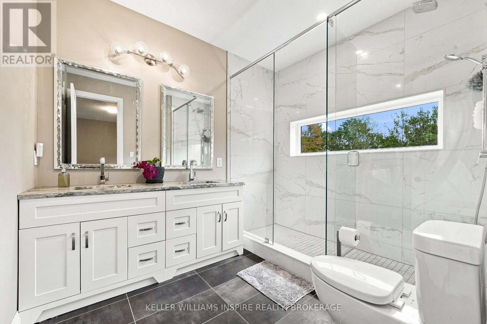 866 Godolphin Road Property Photo 24
