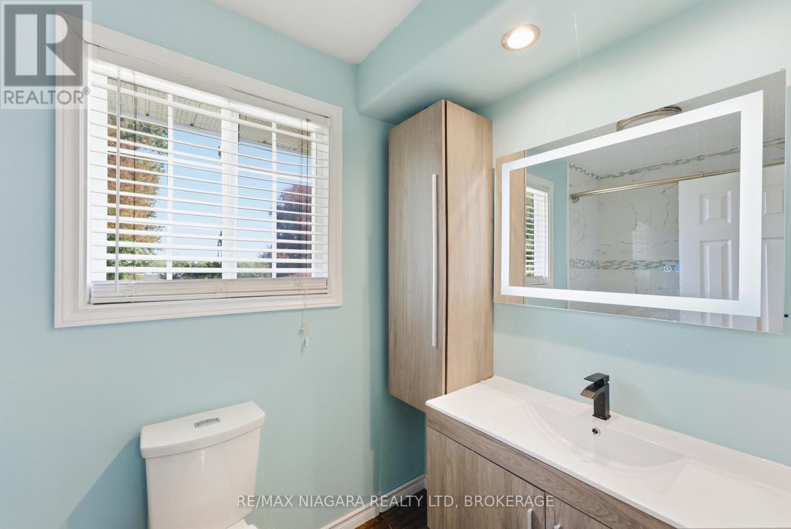 163 Champlain Drive Property Photo 25