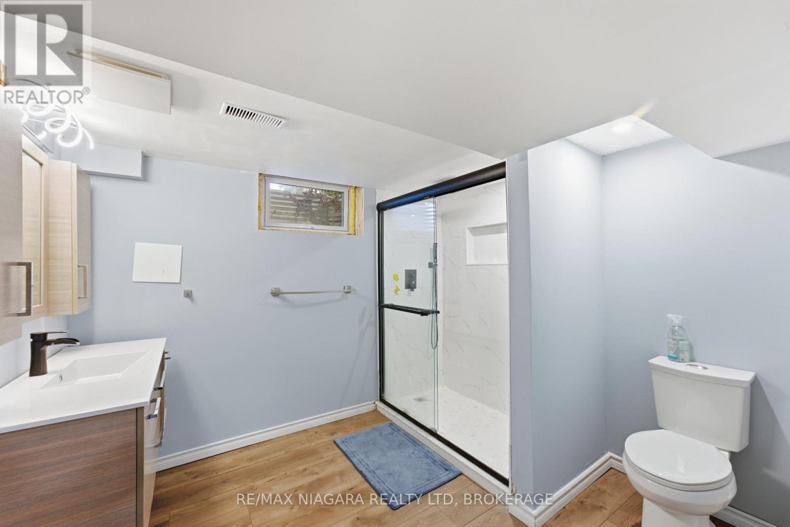 163 Champlain Drive Property Photo 28