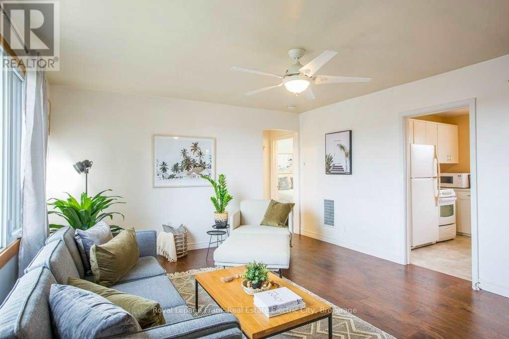 611 Watts Avenue Property Photo 4