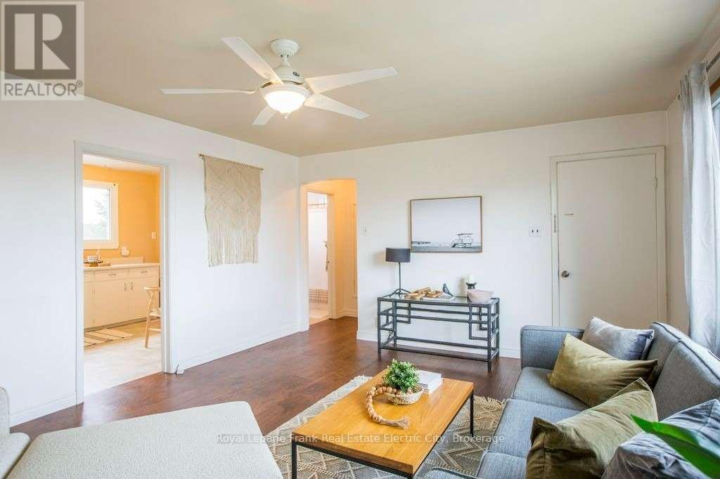 611 Watts Avenue Property Photo 5
