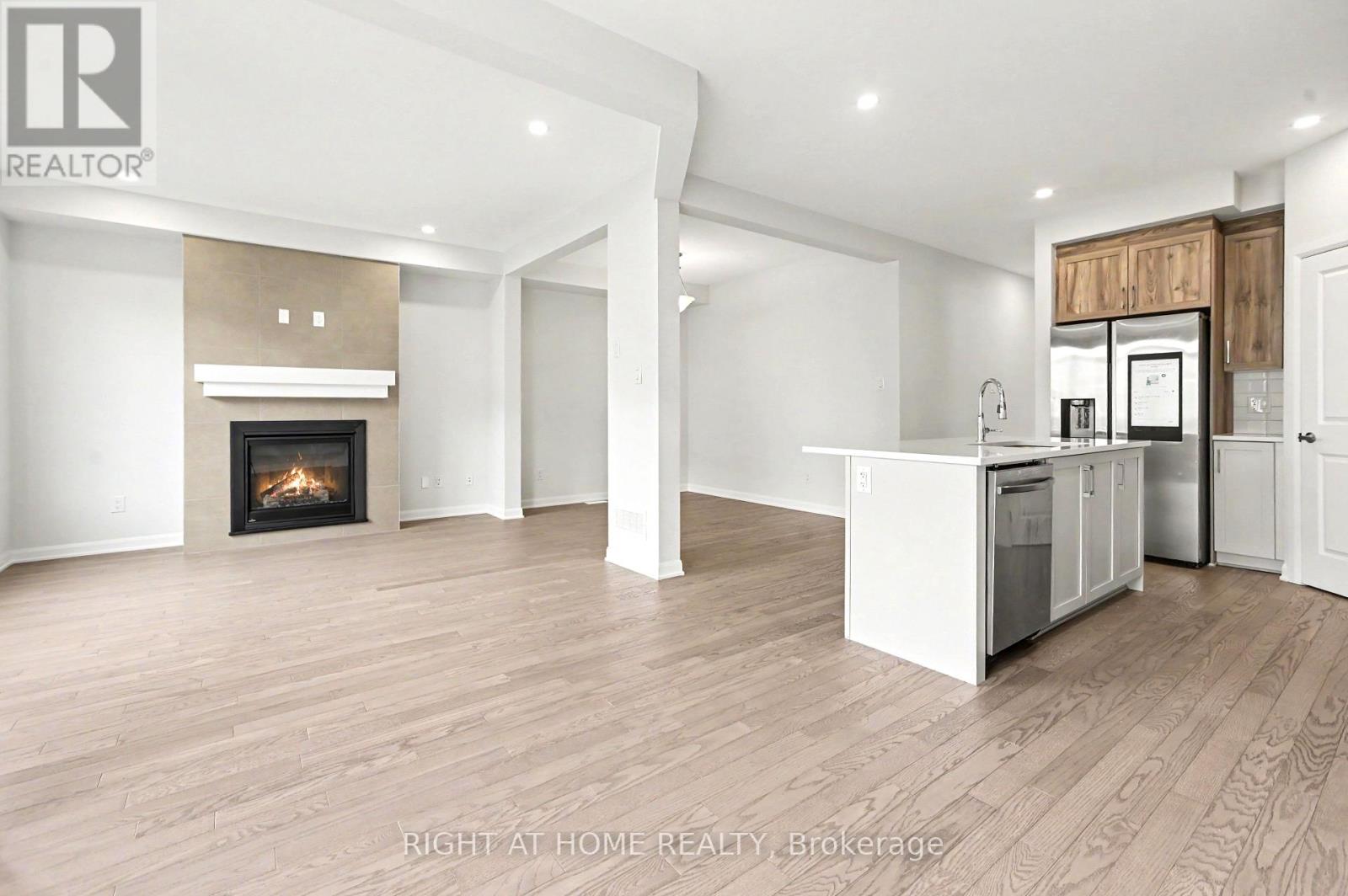 122 Lynn Coulter Street Property Photo 6