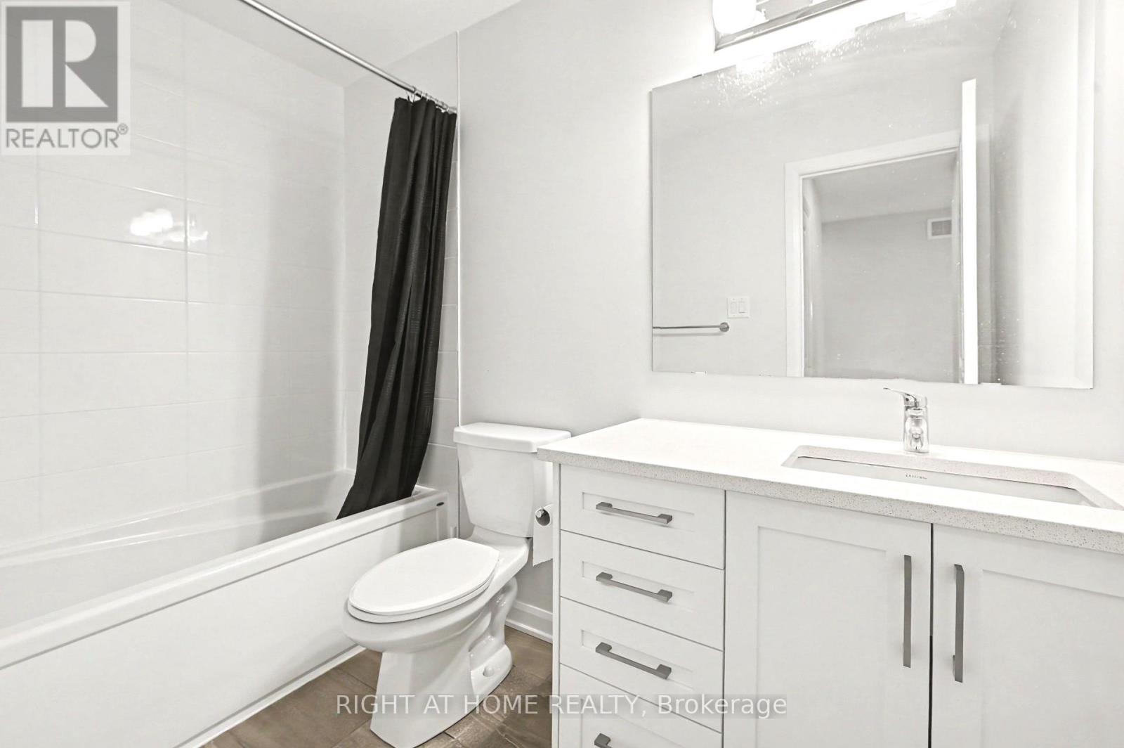 122 Lynn Coulter Street Property Photo 13
